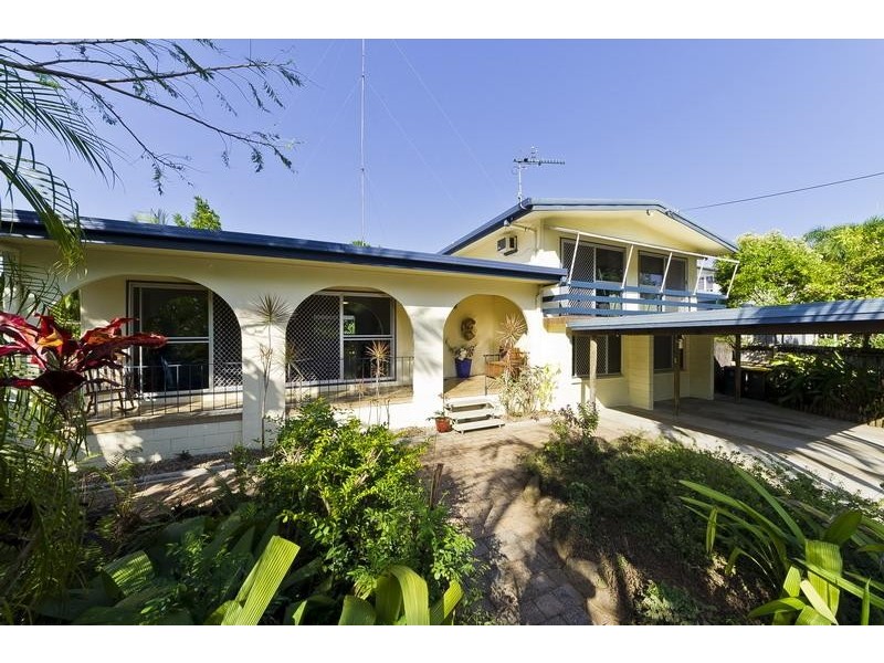 Mooroobool QLD 4870