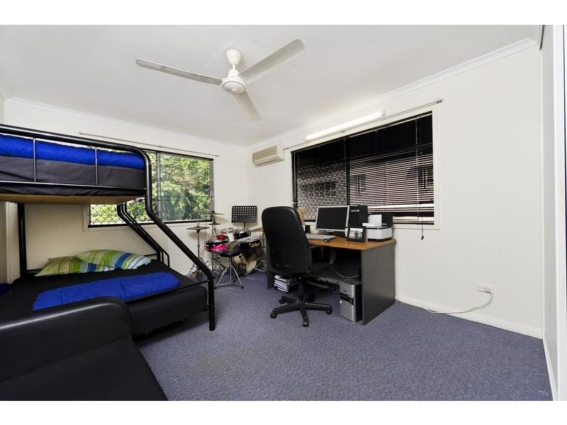 Mooroobool QLD 4870