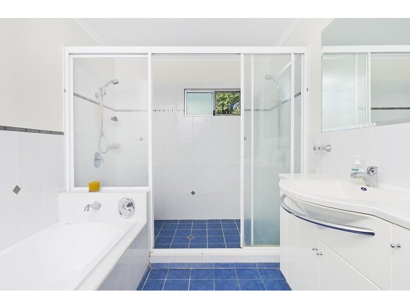 Mooroobool QLD 4870