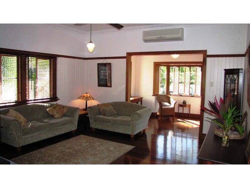 13 Diehm St, Aeroglen QLD 4870