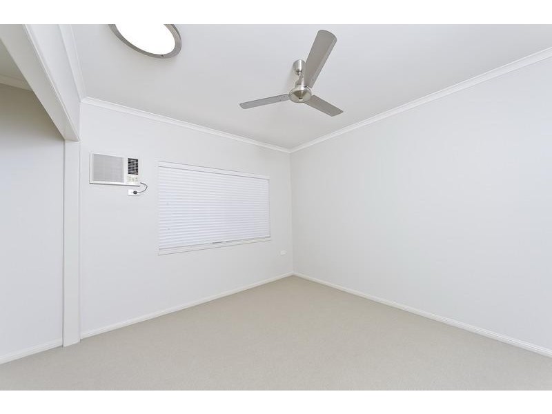 26 Strathmore Court, Mooroobool QLD 4870