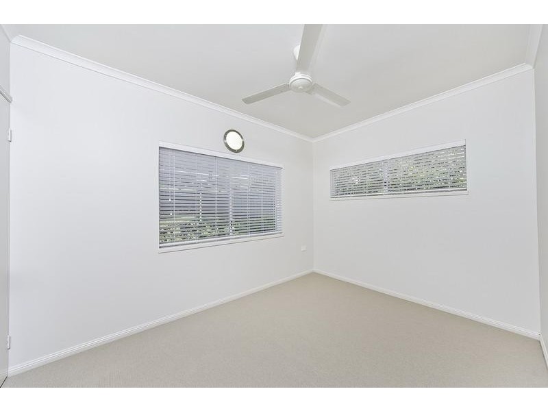 26 Strathmore Court, Mooroobool QLD 4870