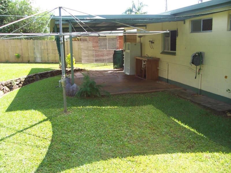 30 Peridot Street, Bayview Heights QLD 4868