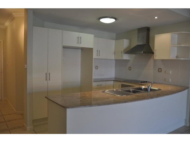 4/16-18 Smith Street, North Cairns QLD 4870