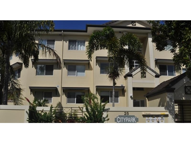 4/25-27 Digger Street, Cairns QLD 4870