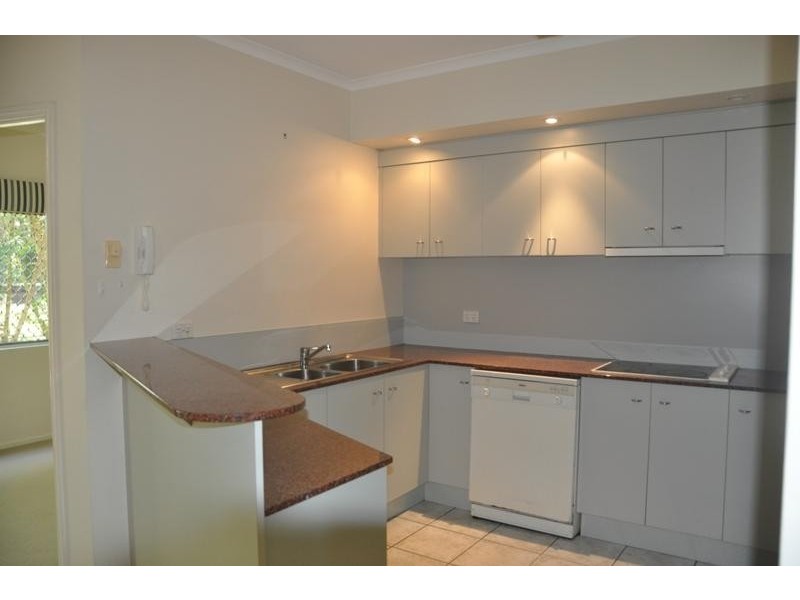 4/25-27 Digger Street, Cairns QLD 4870