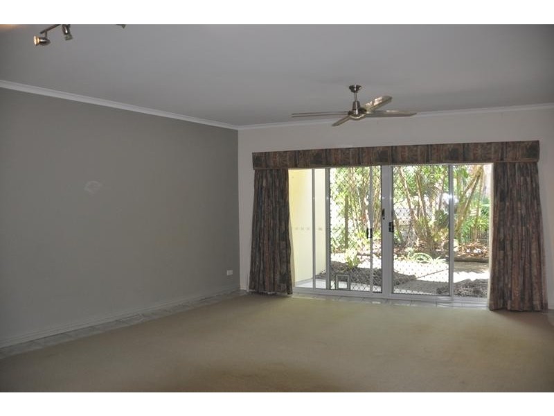 4/25-27 Digger Street, Cairns QLD 4870