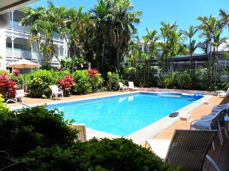 8/63 McLeod Street, Cairns QLD 4870