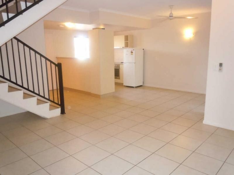 302/11 Charlekata Close “Rainforest Gardens”, Freshwater QLD 4870