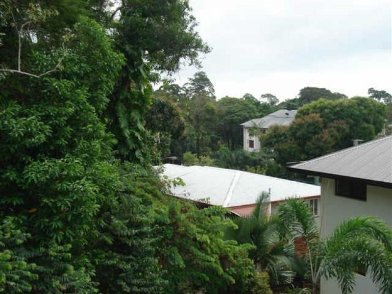 302/11 Charlekata Close “Rainforest Gardens”, Freshwater QLD 4870