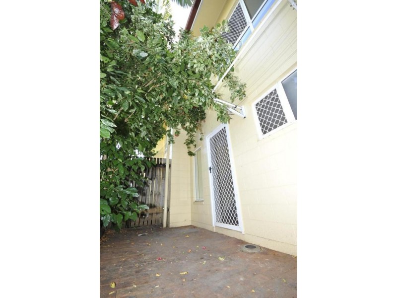 10/3 Tenni Street, Redlynch QLD 4870