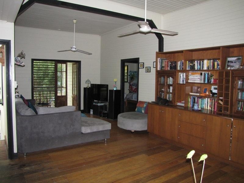14 Cairns Street, Cairns North QLD 4870