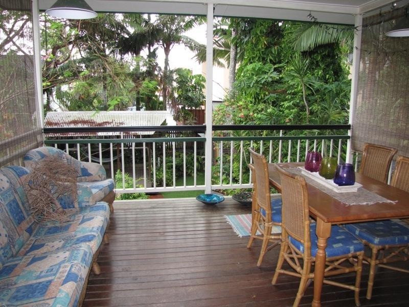 14 Cairns Street, Cairns North QLD 4870