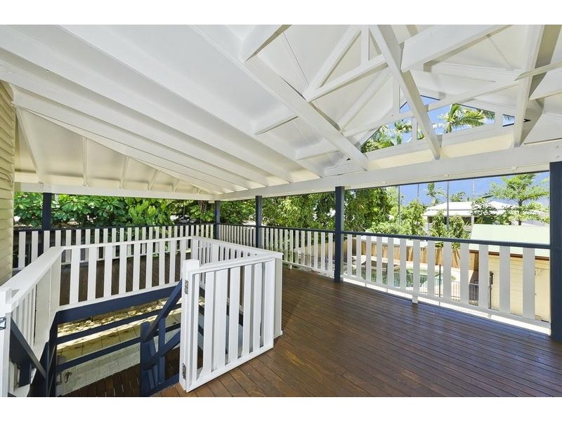 31 Hall Street, Edge Hill QLD 4870