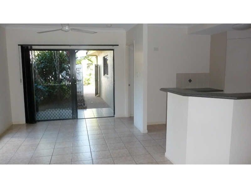 12/24 Old Smithfield Road, Freshwater QLD 4870