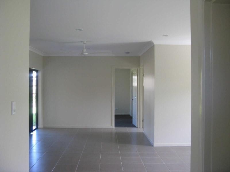 66 Fossilbrook Bend, Trinity Park QLD 4879