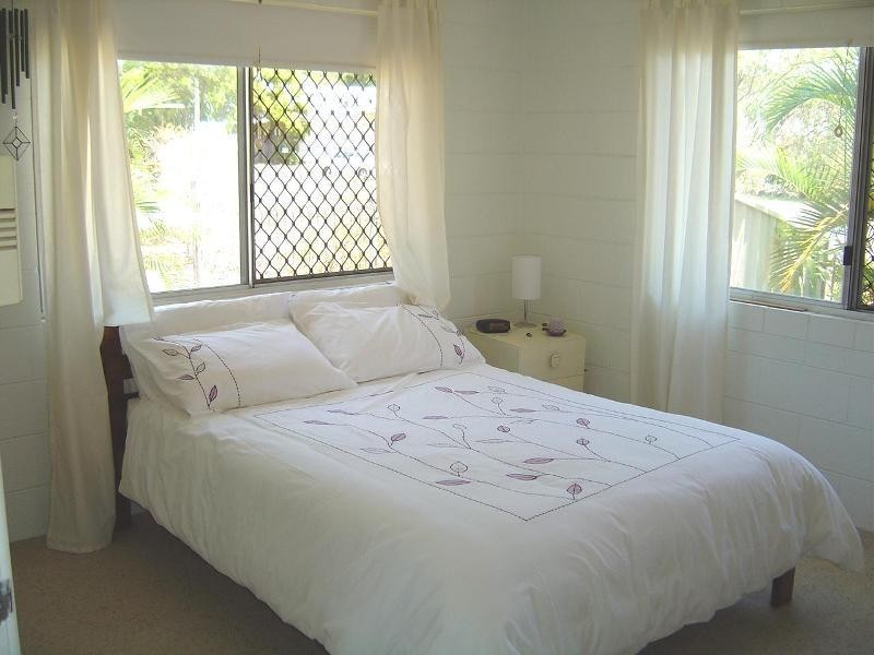 1/473 McCoombe Street, Mooroobool QLD 4870