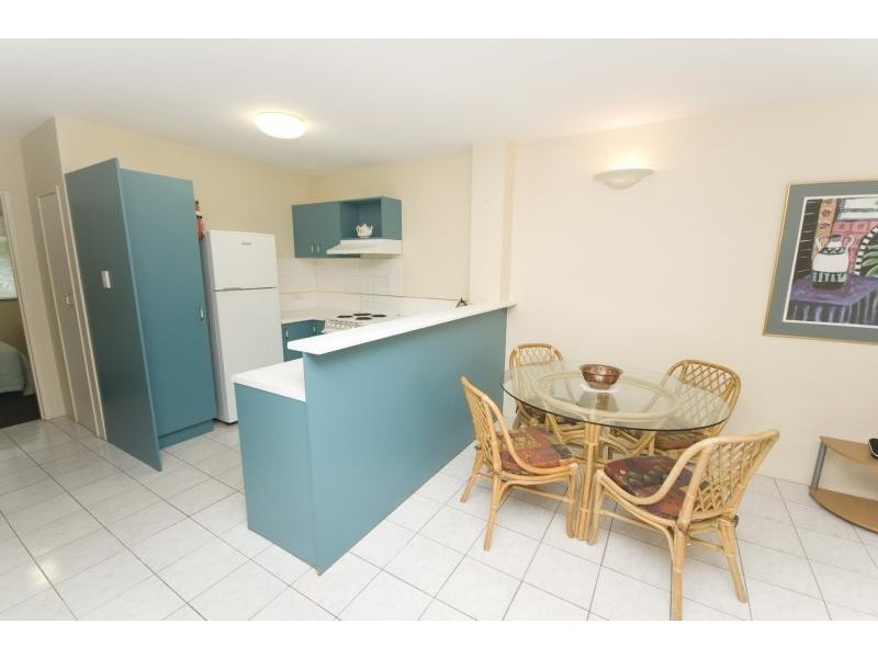12/1 Poinciana Street, Holloways Beach QLD 4878