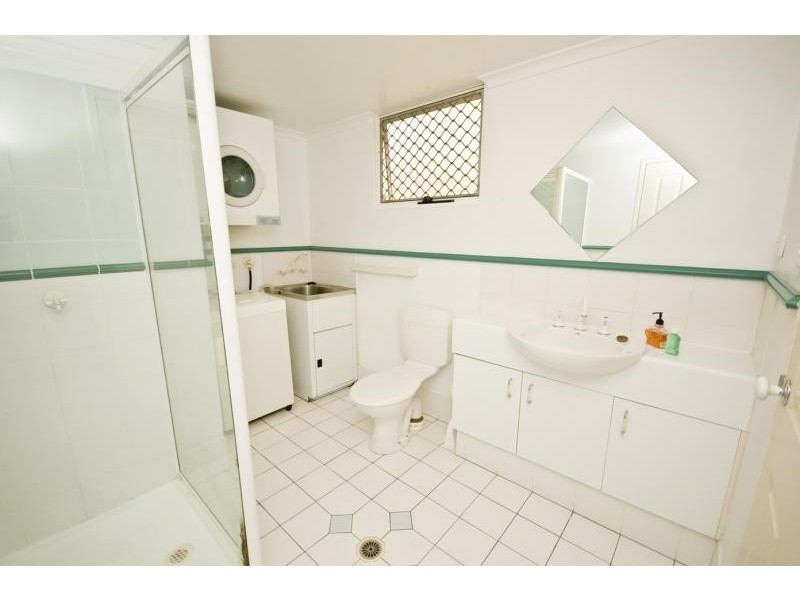 12/1 Poinciana Street, Holloways Beach QLD 4878