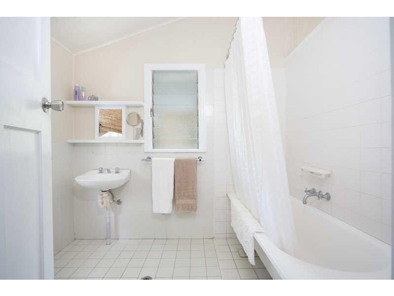 40/404 McCoombe Street, Mooroobool QLD 4870