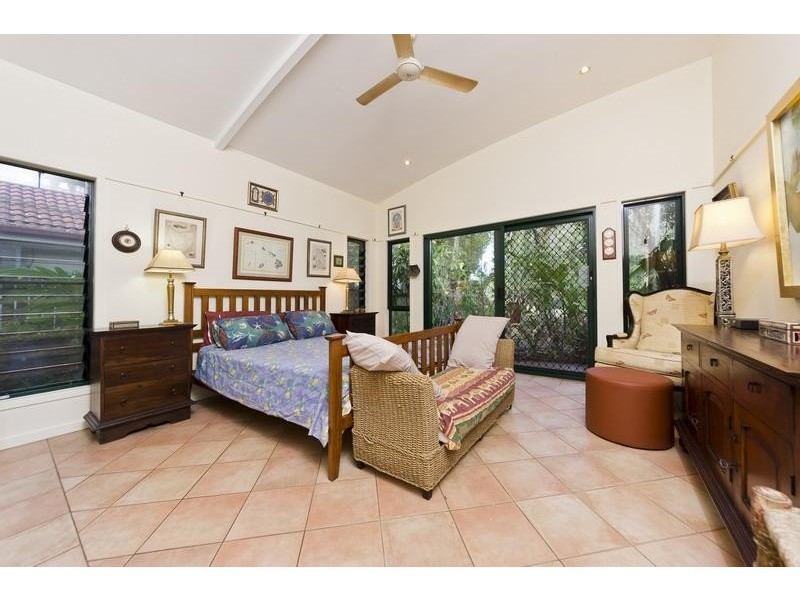 10 Gerbera Street, Holloways Beach QLD 4878