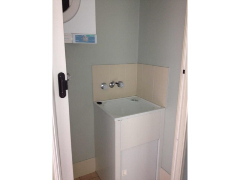 8/303 Lake Street,, Cairns QLD 4870