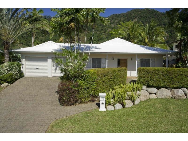 26 Strathmore Court, Mooroobool QLD 4870