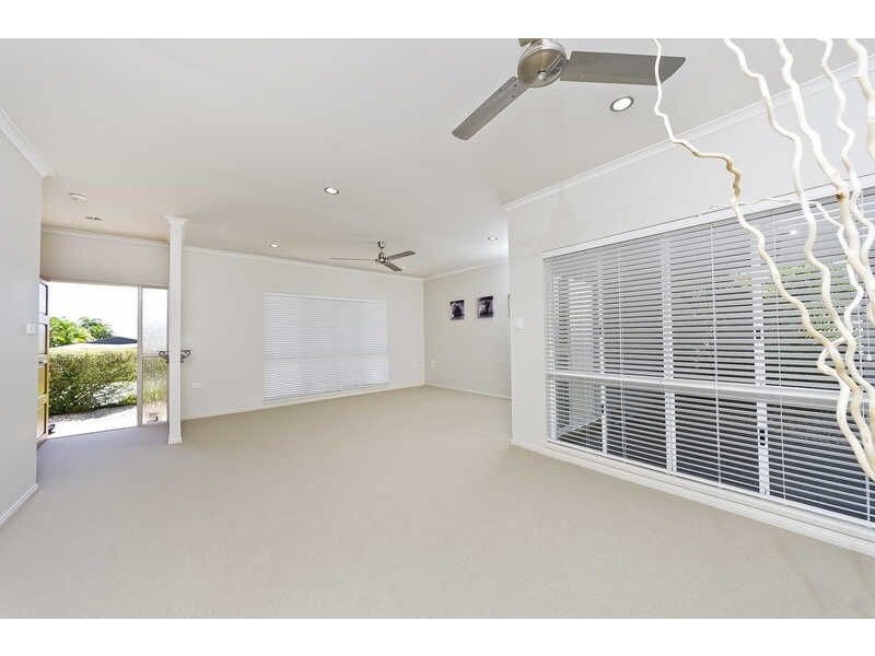 26 Strathmore Court, Mooroobool QLD 4870