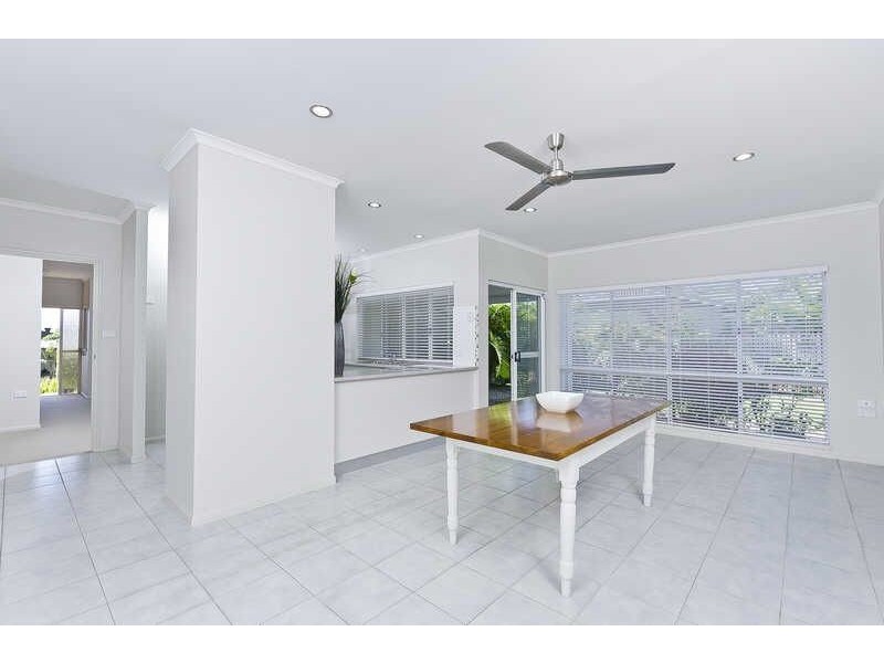 26 Strathmore Court, Mooroobool QLD 4870