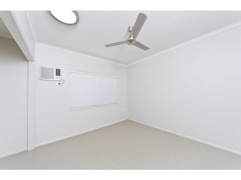 26 Strathmore Court, Mooroobool QLD 4870