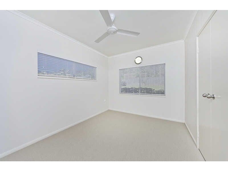 26 Strathmore Court, Mooroobool QLD 4870