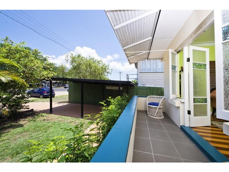 235 Lyons Street, Westcourt QLD 4870