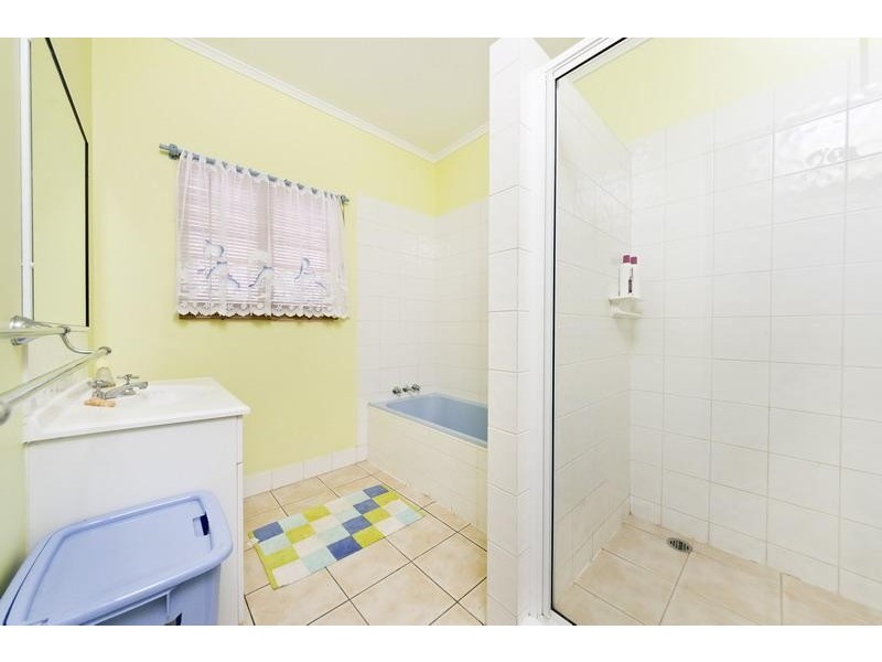 235 Lyons Street, Westcourt QLD 4870