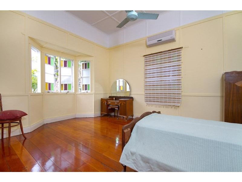 37 Cairns Street, Cairns North QLD 4870