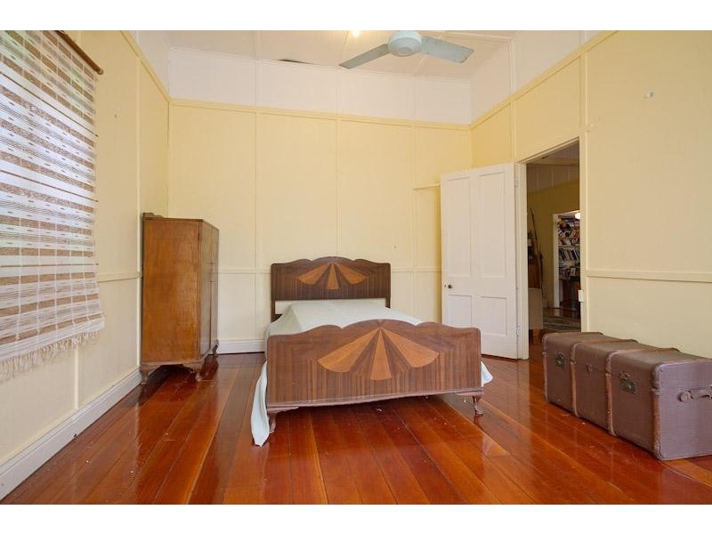37 Cairns Street, Cairns North QLD 4870