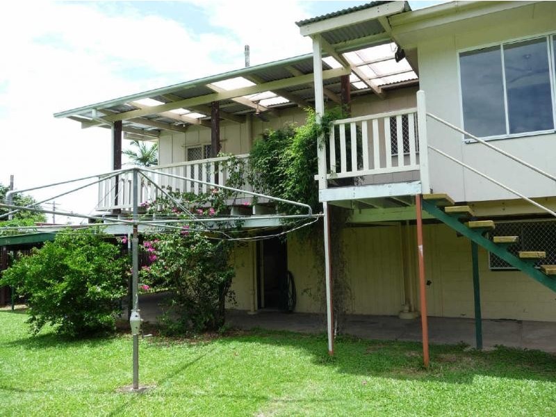 8 Mazlin Street, Edge Hill QLD 4870