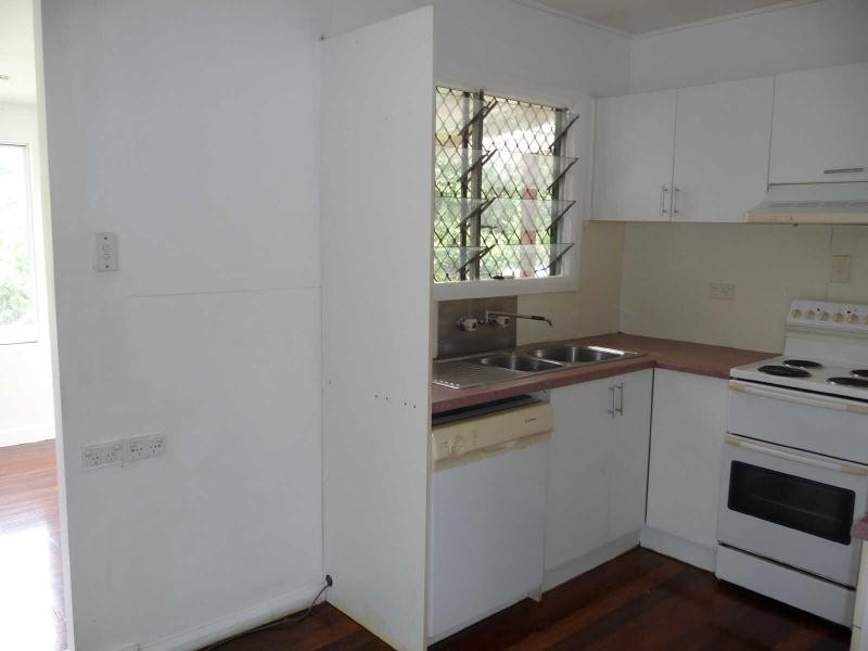 8 Mazlin Street, Edge Hill QLD 4870