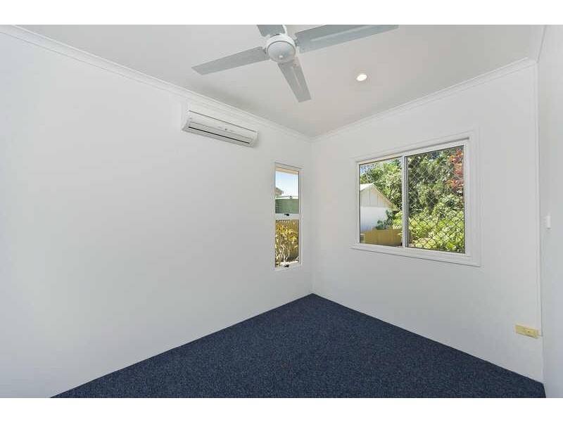 38 Callum Street, Mooroobool QLD 4870
