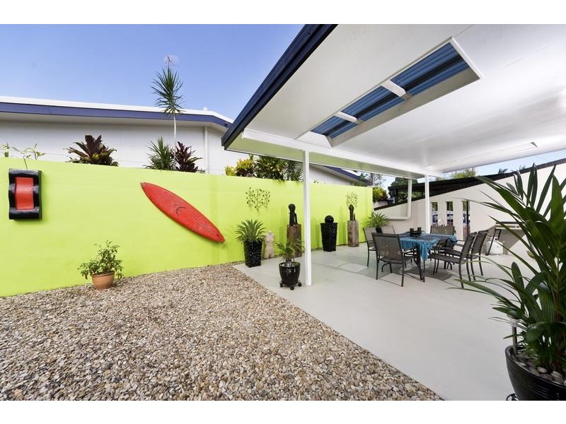 3 York Street, Whitfield QLD 4870