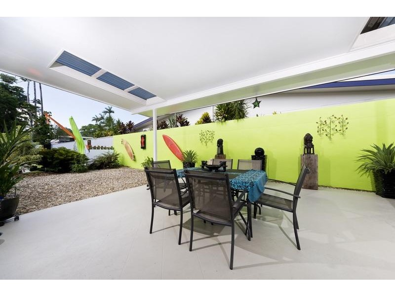 3 York Street, Whitfield QLD 4870