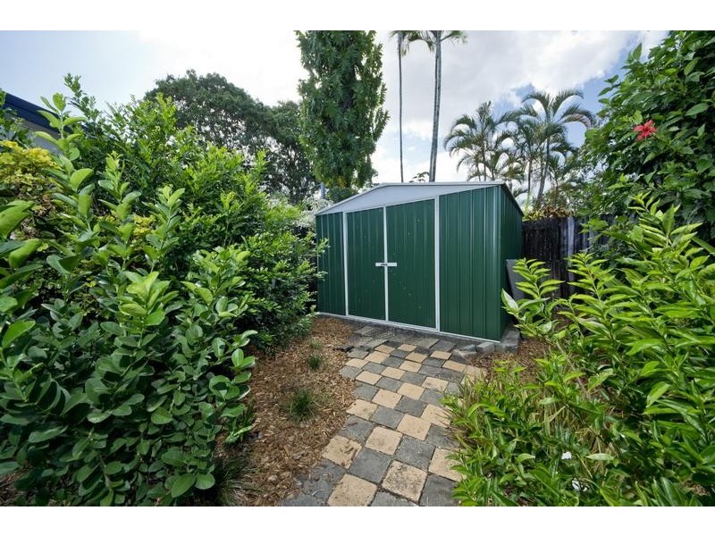 3 York Street, Whitfield QLD 4870