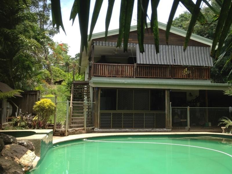 3 Kurrajong Street, Earlville QLD 4870