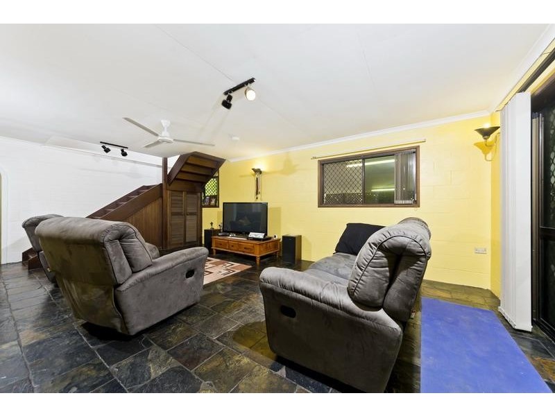 3 Kurrajong Street, Earlville QLD 4870