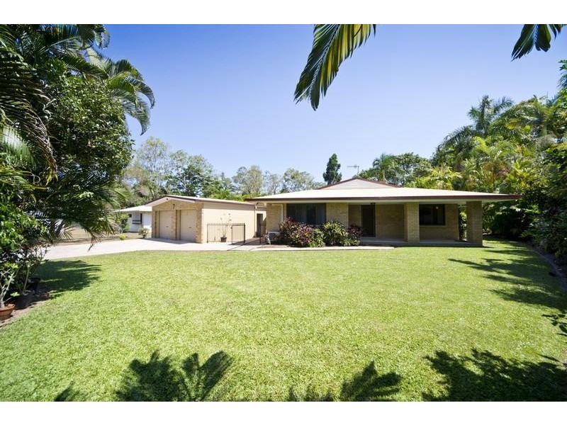 7 Sunflower Drive, Mooroobool QLD 4870