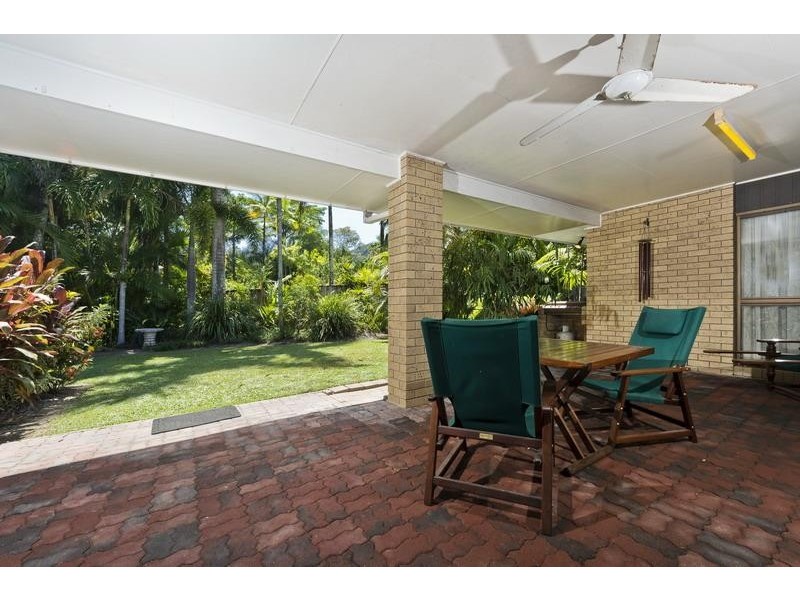 7 Sunflower Drive, Mooroobool QLD 4870