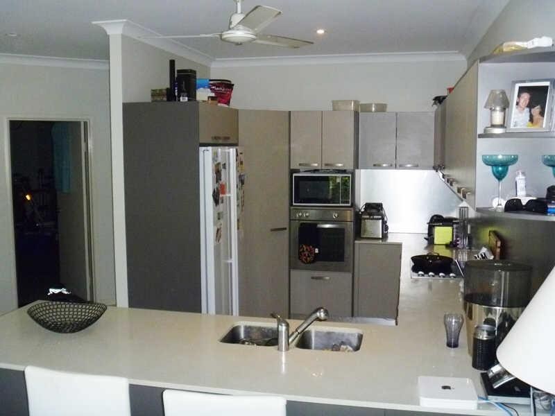 2 Stapleton Close, Redlynch QLD 4870