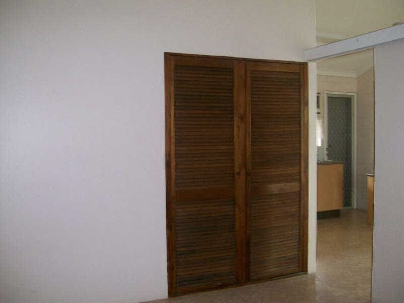 3/485 McCoombe Street, Mooroobool QLD 4870