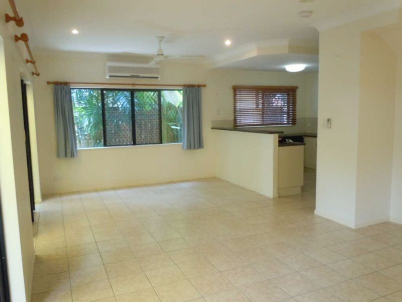 4/24 Old Smithfield Road “Winston Terraces”, Freshwater QLD 4870