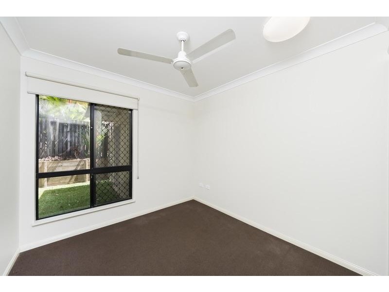 22 Dodd Court, Mooroobool QLD 4870