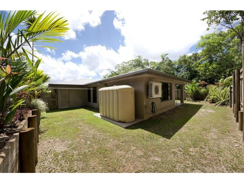 22 Dodd Court, Mooroobool QLD 4870